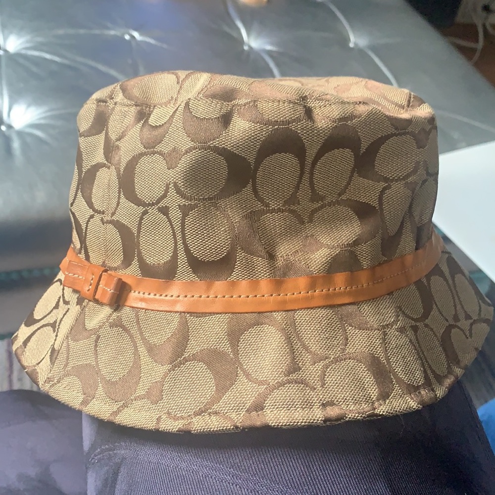 Coach bucket hat